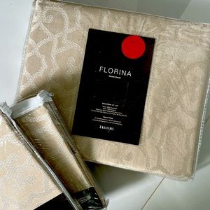 Z Gallerie queen size duvet and two shams